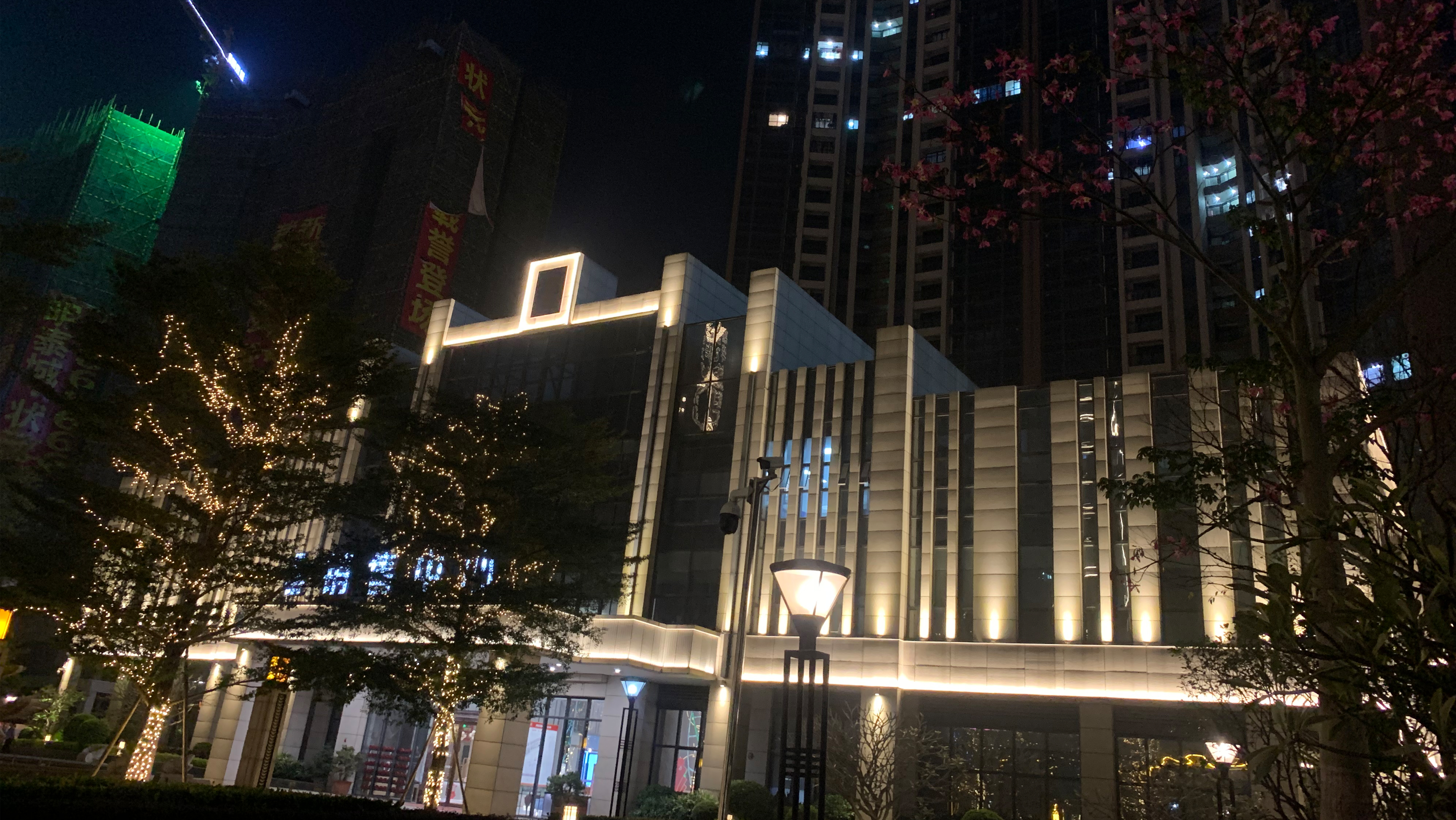 LED投光燈-合創(chuàng)未來(lái)照明